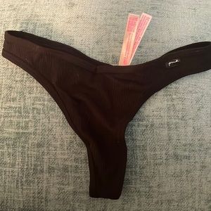Sm VS thong